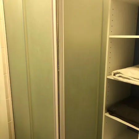 Cosy Au Pied Du Metro *