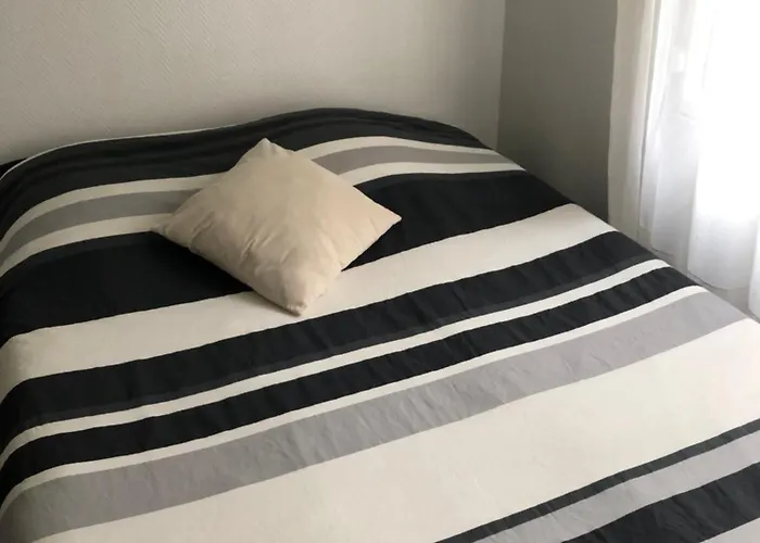 Cosy Au Pied Du Metro