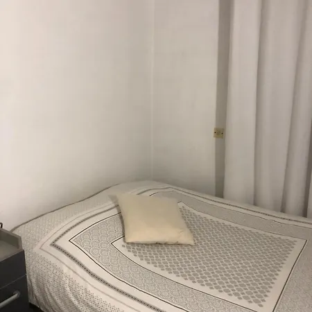Cosy Au Pied Du Metro Apartamento Paris